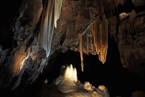 Jenolan Caves: Temple Of Baal Cave Tour - Holiday Great Ocean Road 0