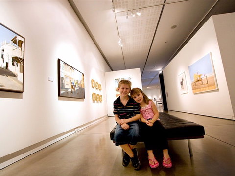 Western Plains Cultural Centre - Holiday Great Ocean Road 0