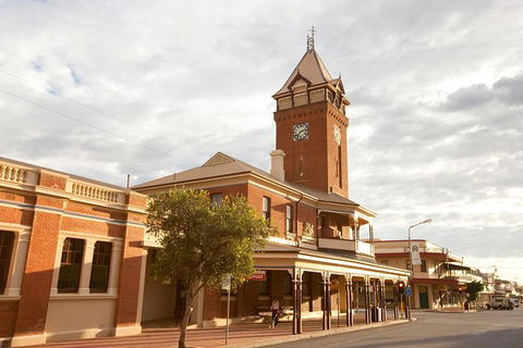 Half Day City Heritage Tour - Holiday Great Ocean Road 6