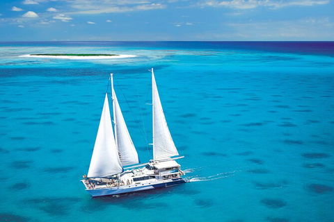 Ultimate 3-Day Great Barrier Reef Cruise Pass - Holiday Great Ocean Road 1