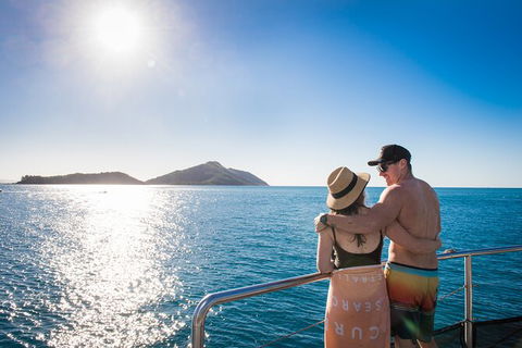 Day Sail The Whitsunday Islands On Atlantic Clipper From Airlie Beach - Holiday Great Ocean Road 5