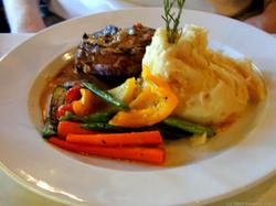 Benowa Tavern - Holiday Great Ocean Road 1