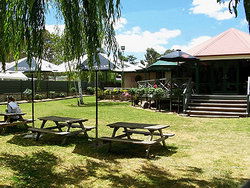 Oakbank Hotel - Holiday Great Ocean Road 3