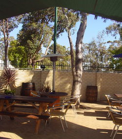 Hale Road Tavern - Holiday Great Ocean Road 2