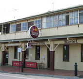 Commercial Hotel Alexandra - Holiday Great Ocean Road