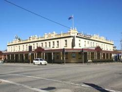 Soden's Australia Hotel - Holiday Great Ocean Road 0