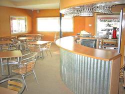 The Lake George Hotel - Holiday Great Ocean Road 2