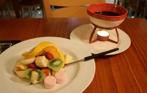 CJ's French Fondue Restaurant - Holiday Great Ocean Road 0
