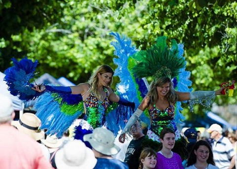 Family Fun Carnivale - Holiday Great Ocean Road 0