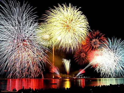 Sydney Harbour New Year’s Eve Fireworks Dinner Cruises - Holiday Great Ocean Road 0