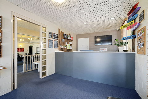 Comfort Inn & Suites King Avenue - Holiday Great Ocean Road 5