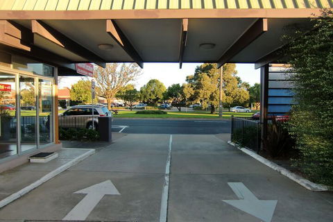 Bairnsdale Kansas City Motel - Holiday Great Ocean Road 1