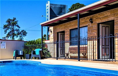 Ascot Lodge Motor Inn Kingaroy - Holiday Great Ocean Road 1