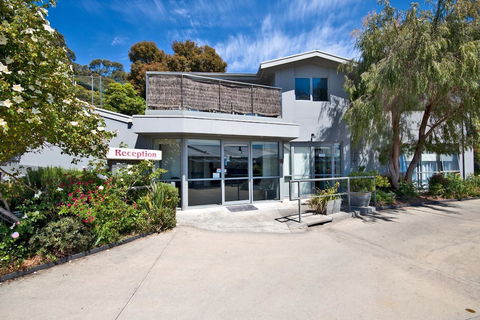 Lorne Bay View Motel - Holiday Great Ocean Road 0