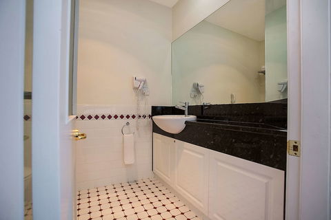 Quality Hotel Bentinck - Holiday Great Ocean Road 6