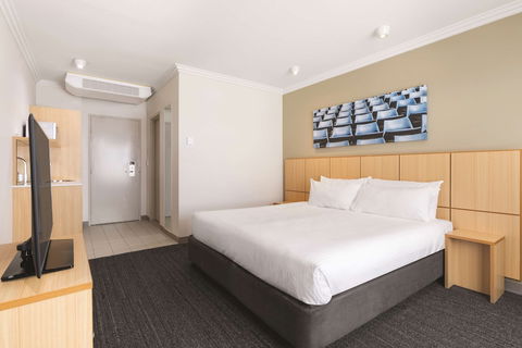 Travelodge Hotel Blacktown Sydney - Holiday Great Ocean Road 5