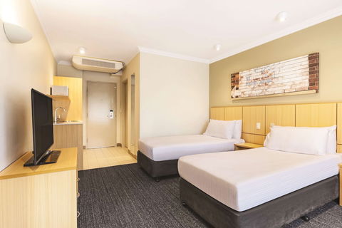Travelodge Hotel Blacktown Sydney - Holiday Great Ocean Road 4