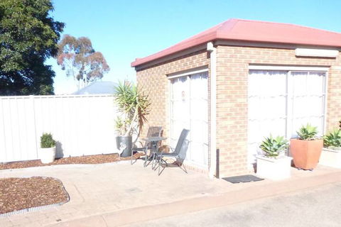 Colonial Motor Inn Bairnsdale - Holiday Great Ocean Road 1
