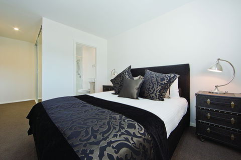 Accommodate Canberra - Domain - Holiday Great Ocean Road 0