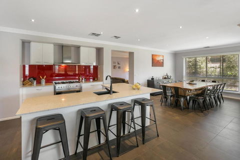 Luxury Coastal Escape - Holiday Great Ocean Road 6