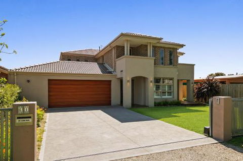 Luxury Coastal Escape - Holiday Great Ocean Road 5
