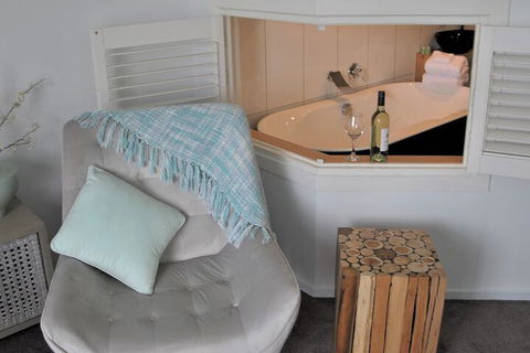 Ulverstone River Edge Apartments - Holiday Great Ocean Road 4