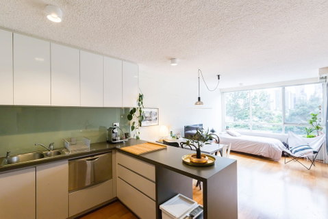 ISAAC, 1BDR South Melbourne Apartment - Holiday Great Ocean Road 1