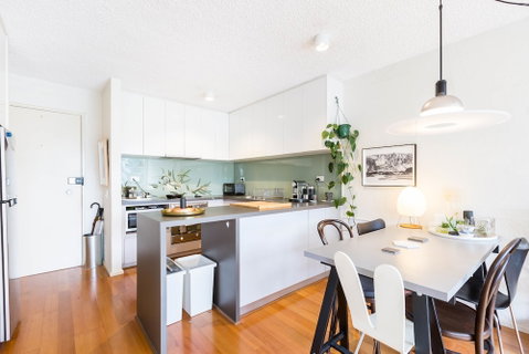 ISAAC, 1BDR South Melbourne Apartment - Holiday Great Ocean Road 5