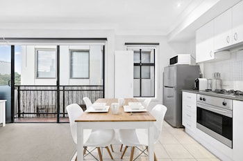 SIENNA, 1BDR South Melbourne Apartment - Holiday Great Ocean Road 0