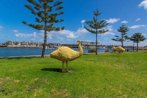 Port Adelaide Harbourside Home - Holiday Great Ocean Road 2