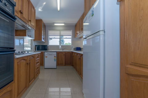 Albacore Unit 4, 12 Ondine Close - Holiday Great Ocean Road 1