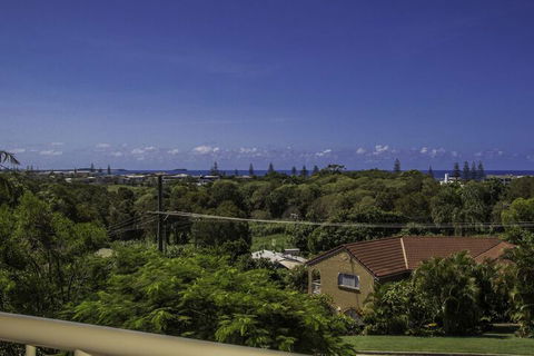 KINGSCLIFF HOLIDAY HOME On The HILL SYDS VIEW - Holiday Great Ocean Road 1