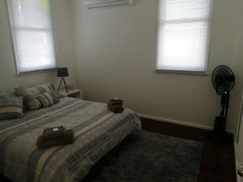 Lake Tyrrell Accommodation Sea Lake - Holiday Great Ocean Road 5