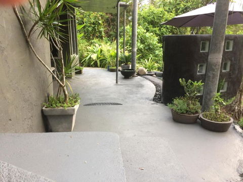 Earthship Daintree - Holiday Great Ocean Road 2