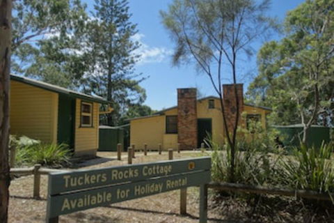 Tuckers Rocks Cottage - Holiday Great Ocean Road 0