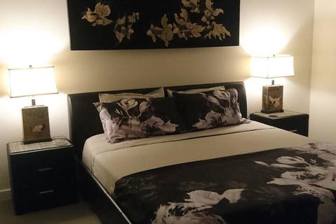 Palm Lakeside - Bowen, Whitsundays Wifi Netflix Private Cool Luxury - Holiday Great Ocean Road 2