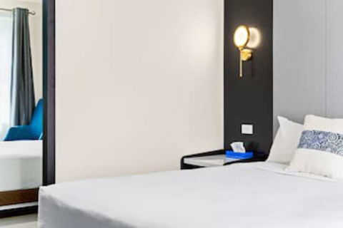 WM Hotel Bankstown - Holiday Great Ocean Road 0