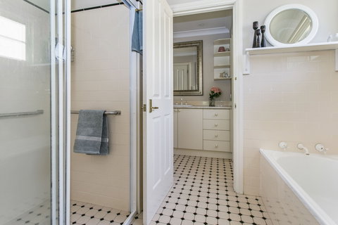 Swanbrook - Holiday Great Ocean Road 2