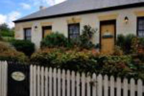 Sargeants & Armoury Cottages 1823 - Holiday Great Ocean Road 0