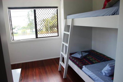 Yeppoon Beachhouse - Hostel - Holiday Great Ocean Road 6