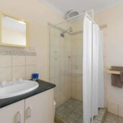 Discovery Parks â€“ Roxby Downs - Holiday Great Ocean Road 6