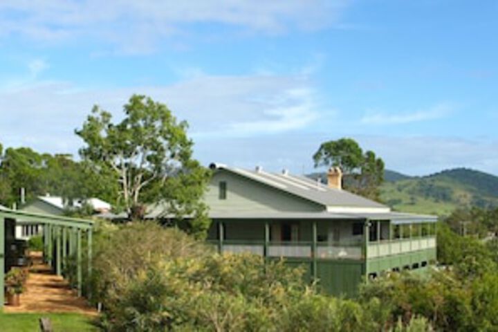 Amamoor QLD Holiday Great Ocean Road