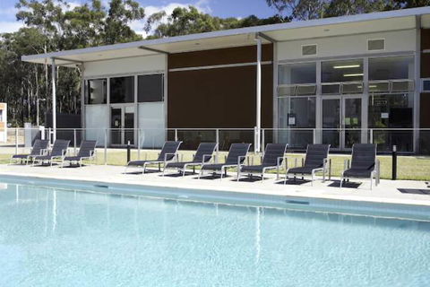 Griffith University Village - Holiday Great Ocean Road 1