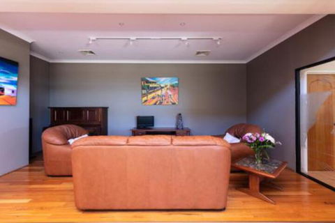 Maidstone Executive Residence - Holiday Great Ocean Road 5