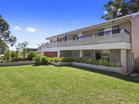 HILLTOP HAVEN In MOLLYMOOK - Holiday Great Ocean Road 5