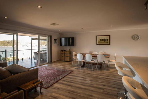 64 Marina Way Mannum - Holiday Great Ocean Road 5