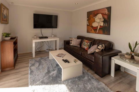 64 Marina Way Mannum - Holiday Great Ocean Road 3