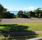 7 Flynns Beach Apartment