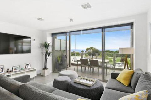 WATERFRONT TWO Position Perfect NEW LISTING 2019 - Holiday Great Ocean Road 0