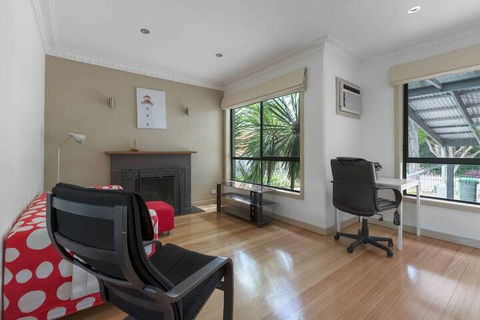 Spacious 3bedrooms Big House@mitcham - Holiday Great Ocean Road 6
